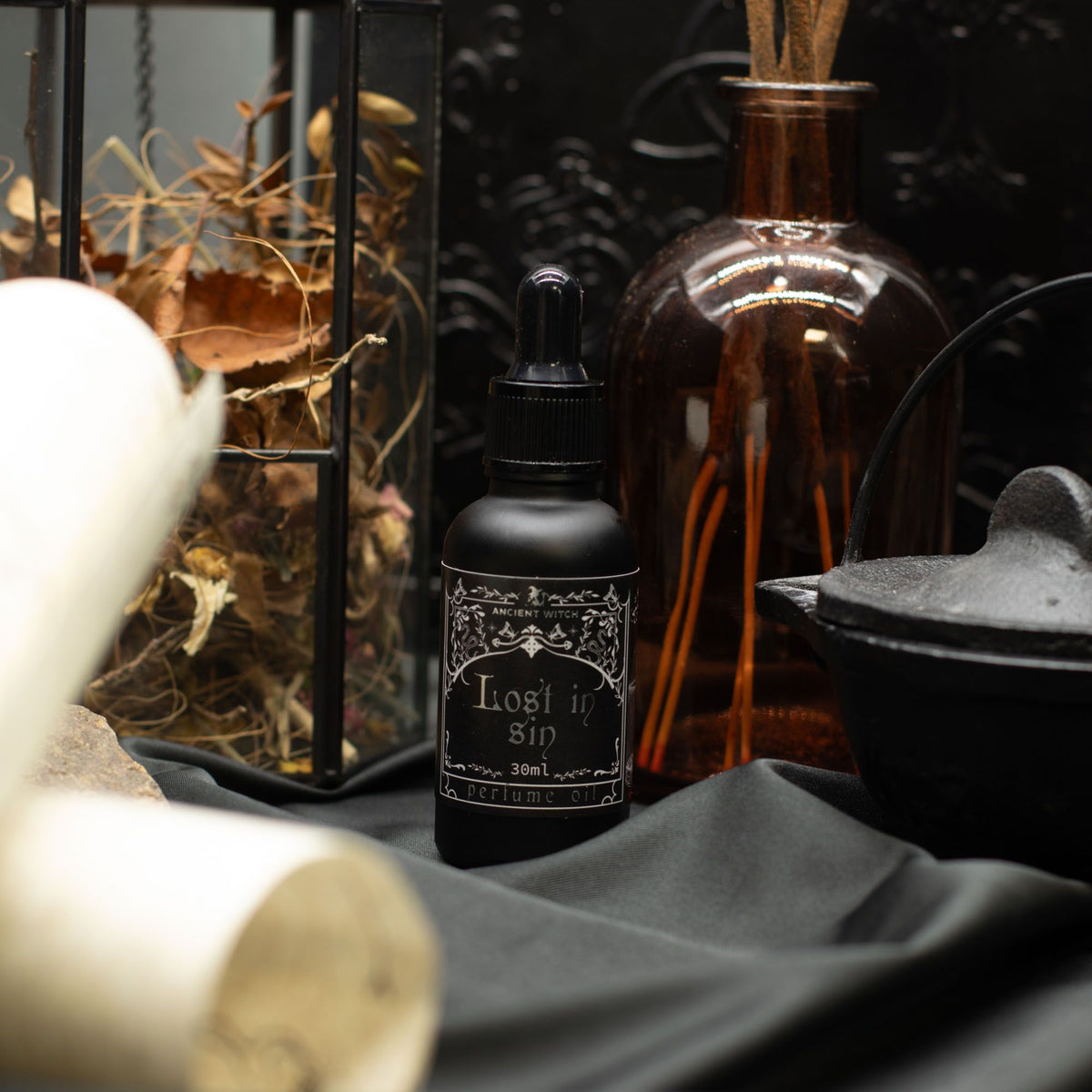 Aceite perfumado de bruja ancestral - Perdido en el pecado