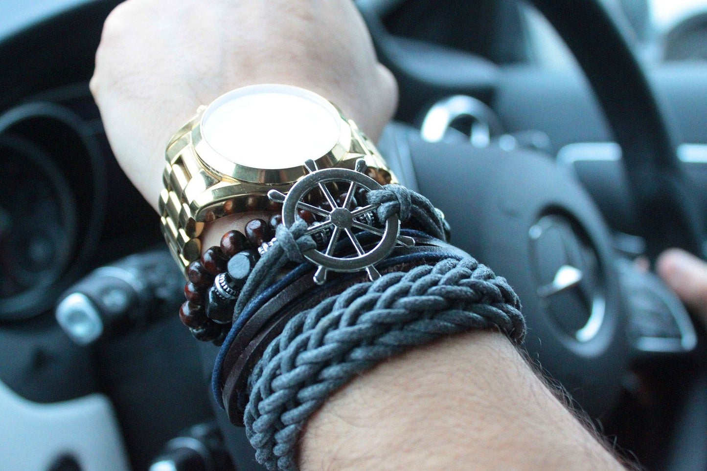 Pulsera de Hombre - Metal Y Cuero (color aleatorio)