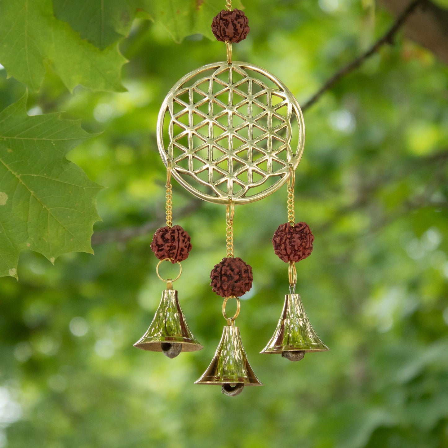 Campanas Indias - Flor de la Vida de Latón con Cuentas de Rudraksha - 3 Campanas - 6x27cm