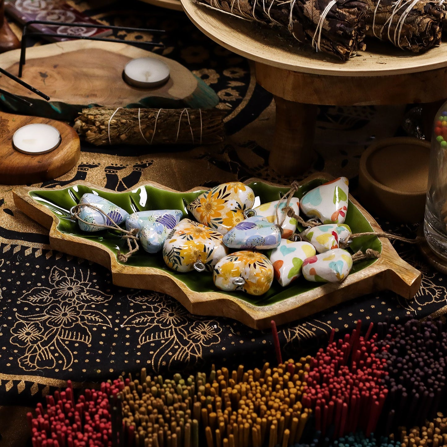 Perdido en el Bosque -  Tazón de madera con hoja esmaltada - 33x17cm