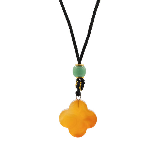 Collar de cordón Colgante de piedra preciosa - Jade rojo en forma de trébol