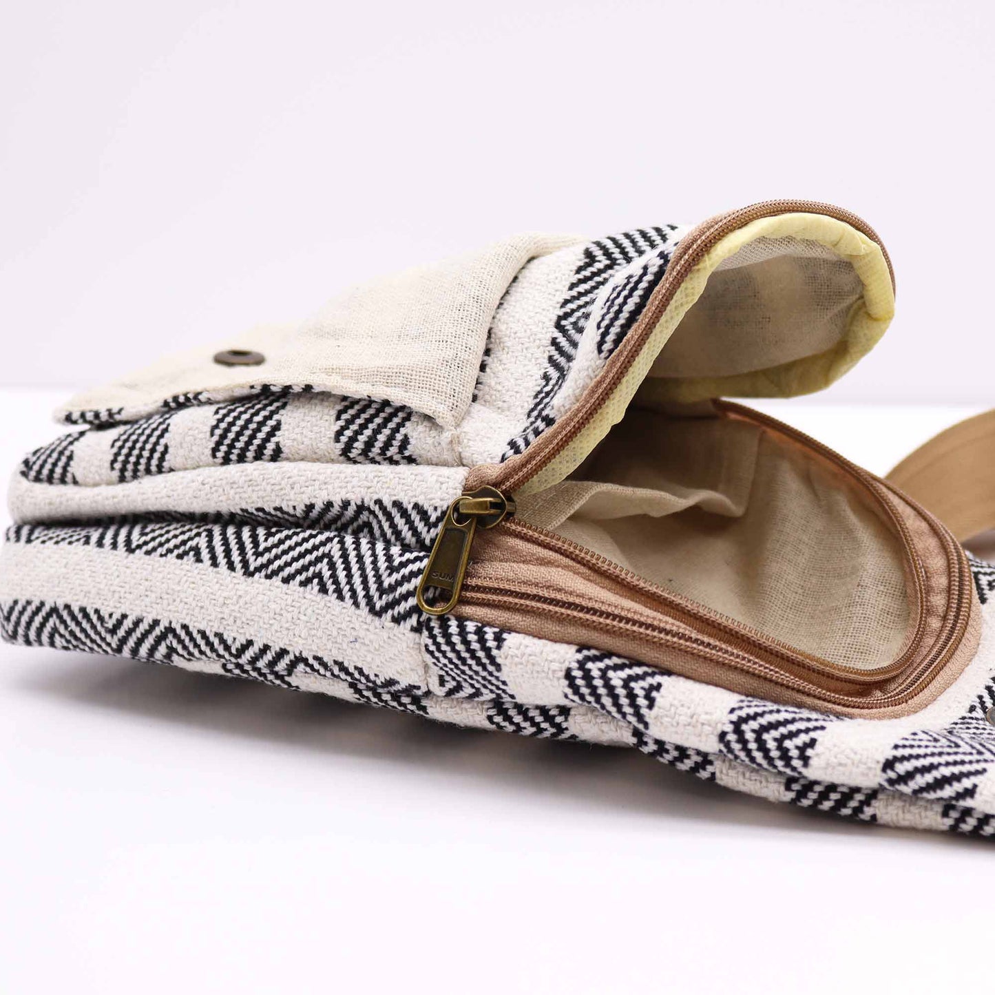 Bolso Bandolera de Algodón Natural - Blanco y Negro