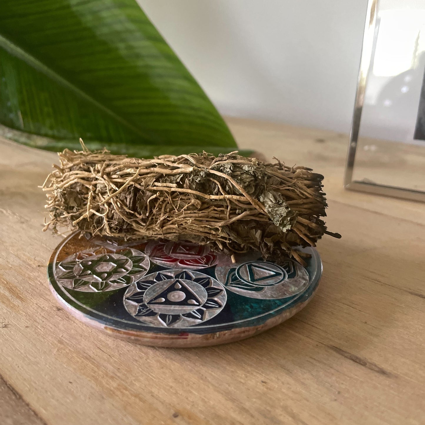 Porta Incienso de Cono en Disco de Esteatita 10 cm – Siete Chakras